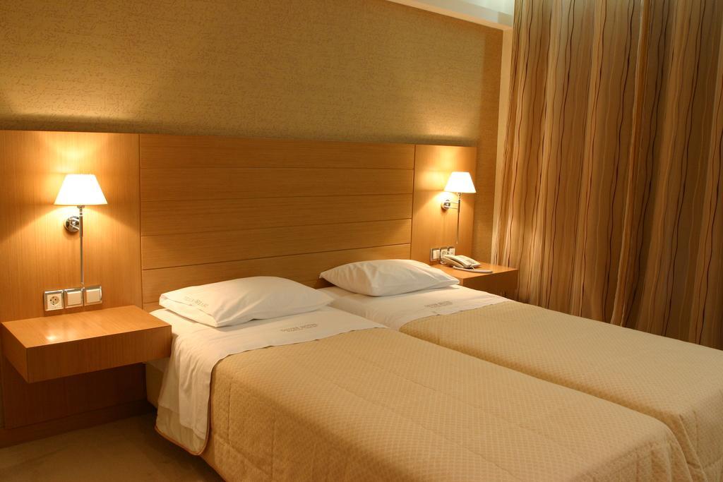Deves Hotel Nauplie Chambre photo